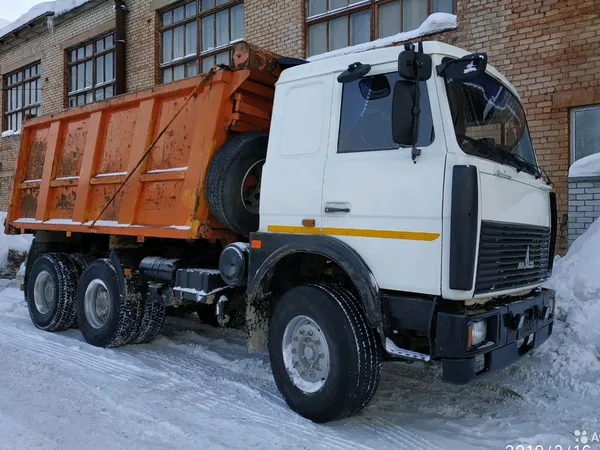 Услуги самосвала 25 тн. (16 м. куб.)