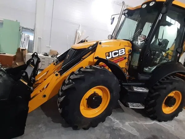 Услуги экскаватора погрузчика JCB - 3