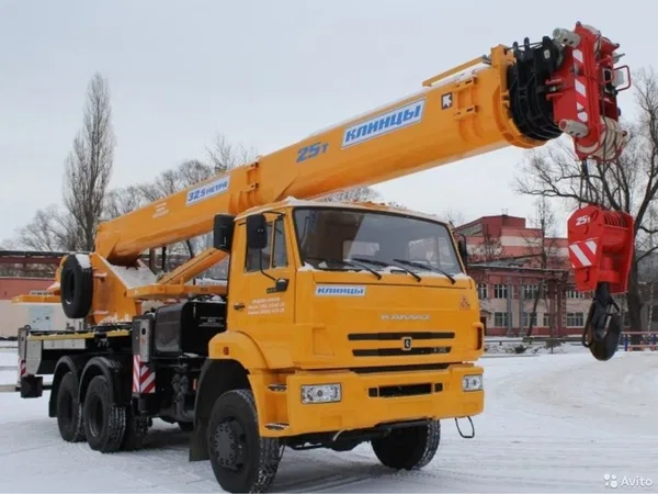 Услуги кранов 25-60 тонн / Аренда автокранов