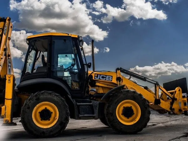 Аренда экскаватора погрузчика JCB 3CX + бур