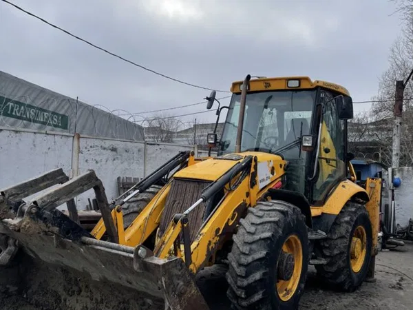 Аренда экскаватора погрузчика JCB
