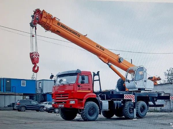 Автокран 25 тонн вездеход