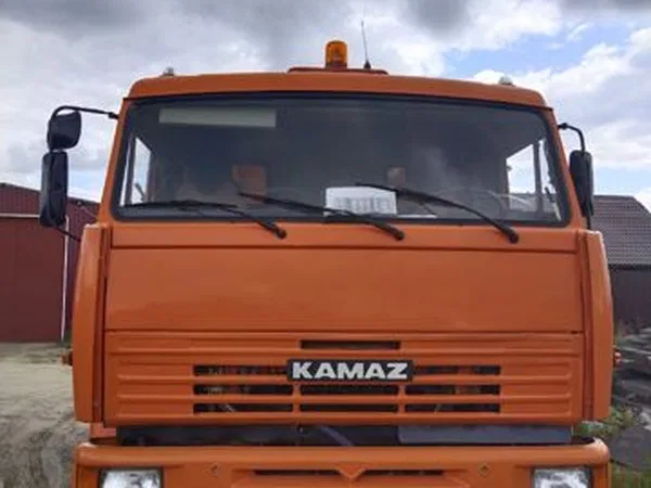 Самосвал КамАЗ