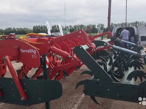 Глубокорыхлитель TerraDig XS 9