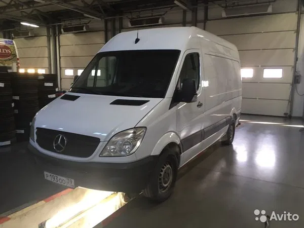 Цельнометаллический фургон Mercedes-Benz Sprinter 211 CDI