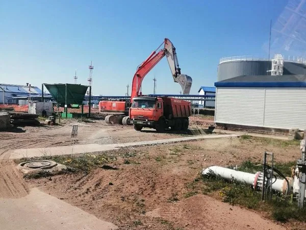 Аренда Самосвалов Камаз 15т с водителем