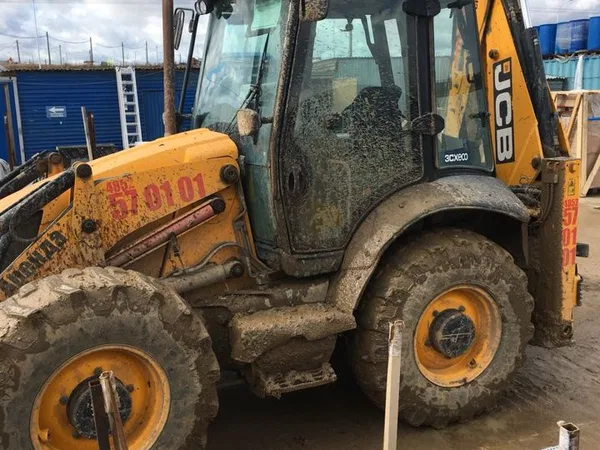 Аренда экскаватора погрузчика JCB 3CX Super