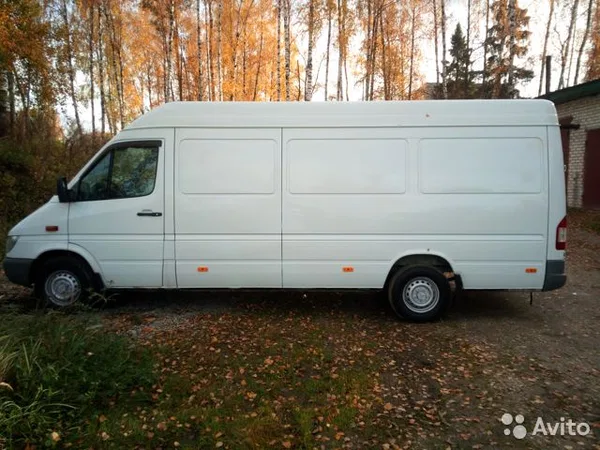 Цельнометаллический фургон Mercedes-Benz Sprinter