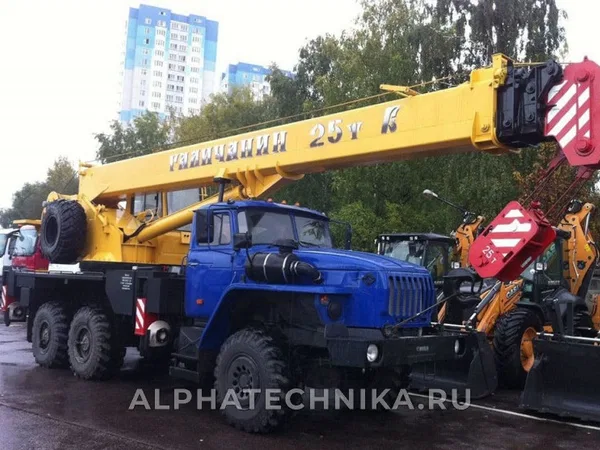 Автокран ГАЛИЧАНИН КС-55713-3В Вездеход (25 тонн)