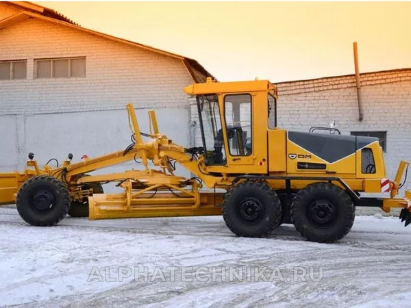 Средний автогрейдер Дормаш ДЗ-122