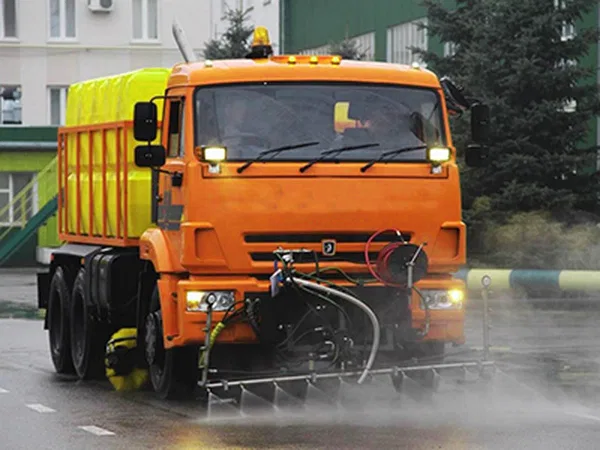 Поливомоечная машина Камаз KO-829С1
