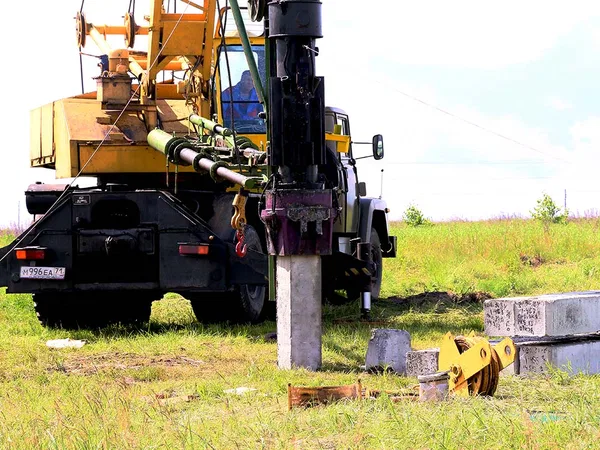 Сваебой                                                     Caterpillar                                                 Умгк-12