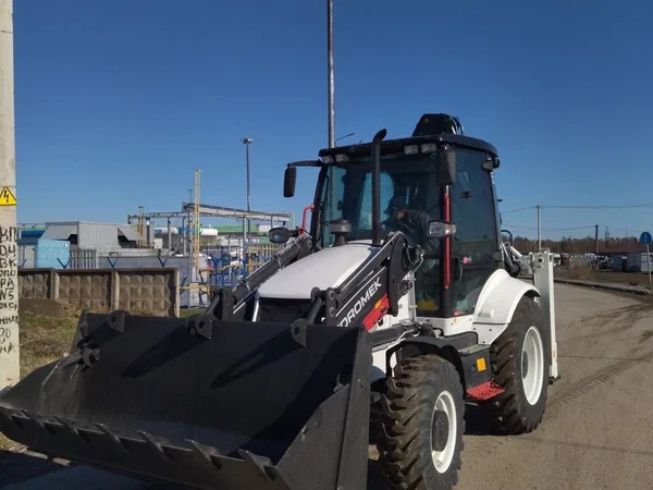 Экскаватор-погрузчик Hidromek 102B