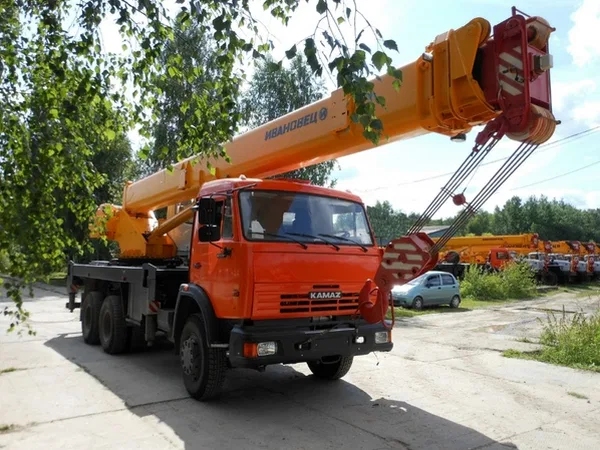 Автокран ИВАНОВЕЦ КС-45717