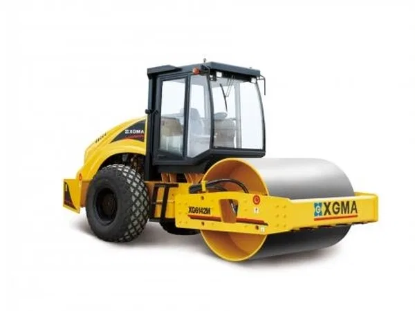 Грунтовый каток XGMA 12т