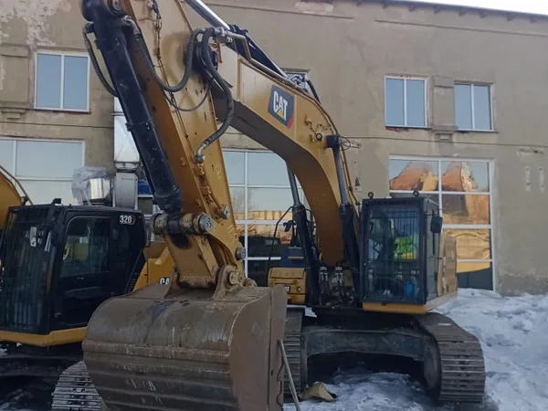 Гусеничный экскаватор                                                     Caterpillar                                                 336