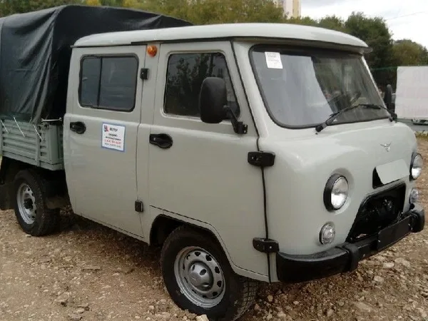 Автобус УАЗ 390945, бортовые