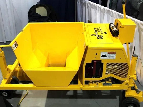Бордюроукладчик SALSCO Cobra Curber