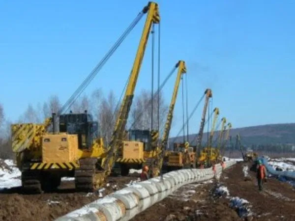 Трубоукладчик Komatsu D85C-21