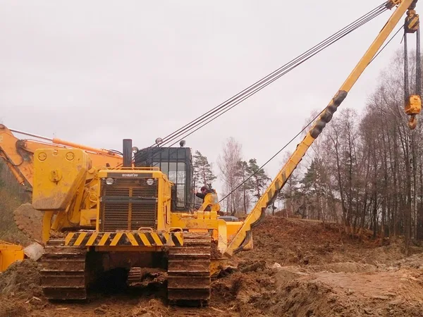 Трубоукладчик Komatsu D355C