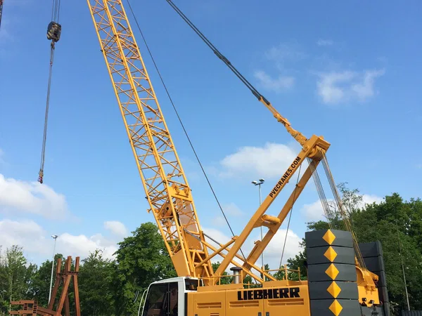 Гусеничный кран Liebherr LR 1100