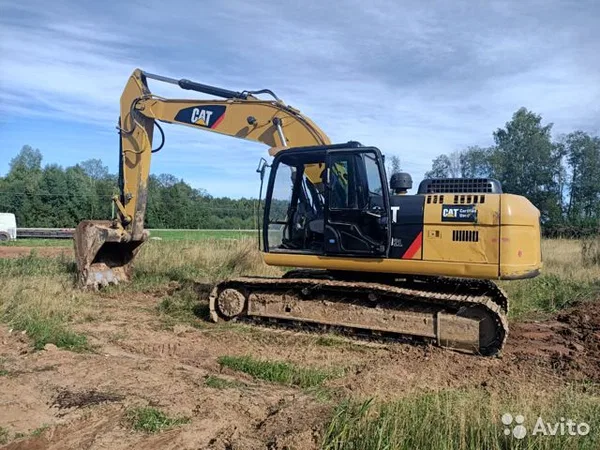 Гусеничный экскаватор Caterpillar 320D 2L