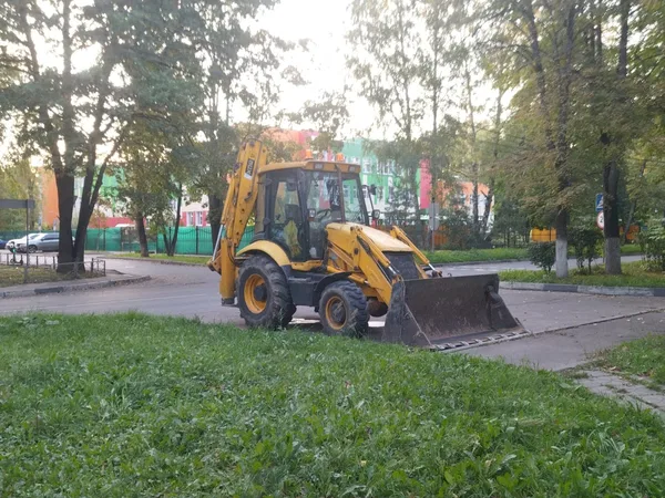 Экскаватор-погрузчик                                                         JCB                                                     3CX