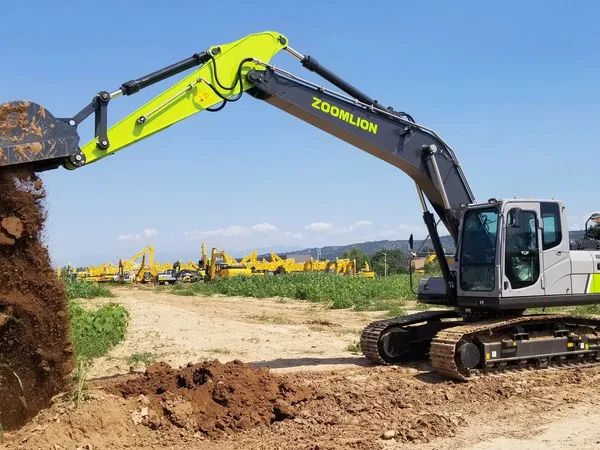 Гусеничный экскаватор                                                         Zoomlion                                                     ZE215E