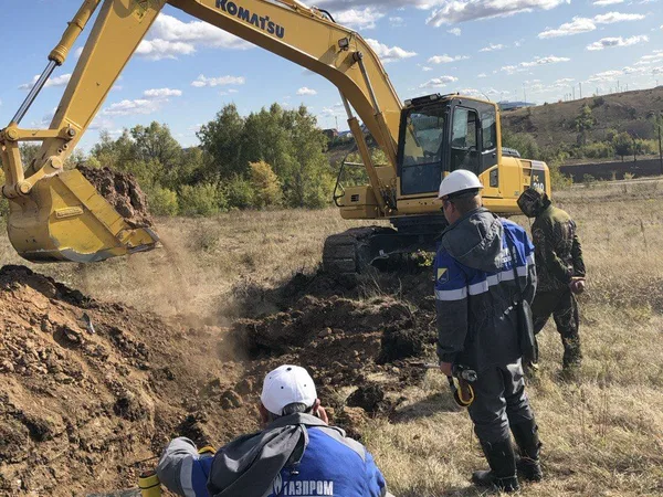Гусеничный экскаватор Komatsu PC220-8MO