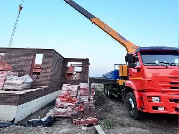Бортовой грузовик с КМУ КамАЗ 6589-40