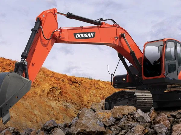 Гусеничный экскаватор                                                         JCB                                                     225