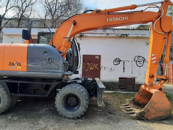 Колесный экскаватор Hitachi Zx140w-3