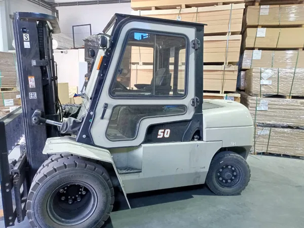 Вилочный электропогрузчик TFN CPCD50-RW19