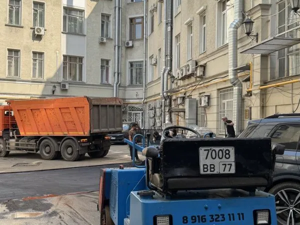 Тротуарный каток 2.5 - 4 тонны комбинированный