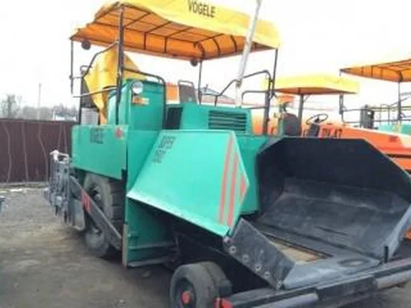 Асфальтоукладчик Vogele 1502
