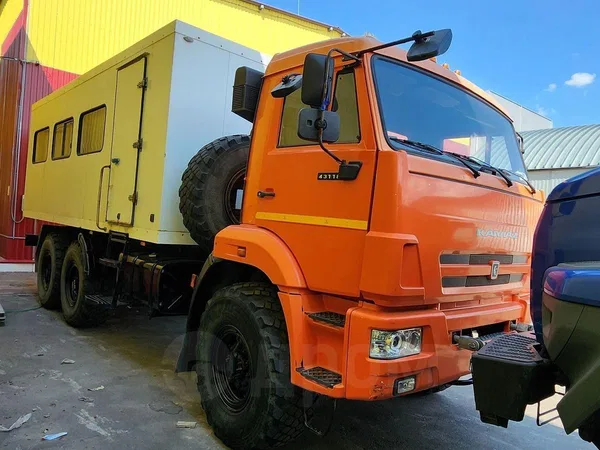 Вахтовый автобус                                                         КамАЗ                                                     4237