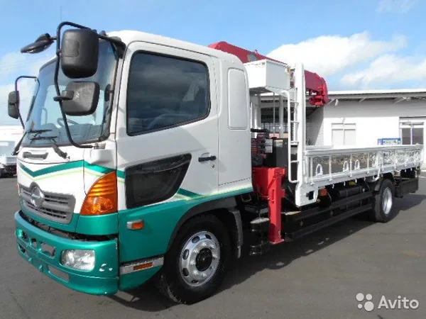 Бортовой грузовик с КМУ HINO Ranger