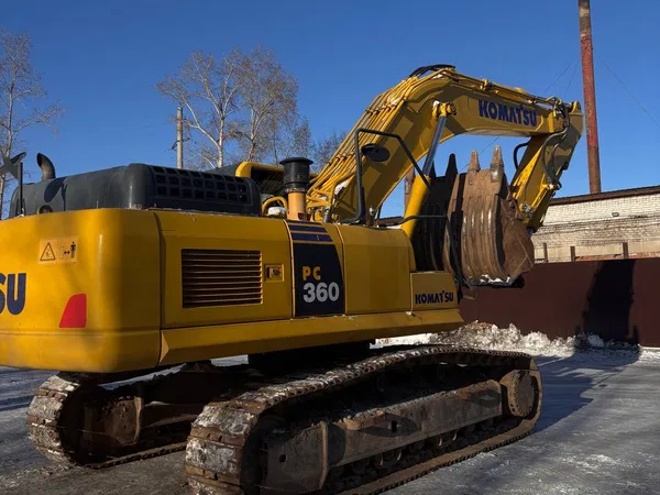 Гусеничный экскаватор Komatsu 360‑8MO