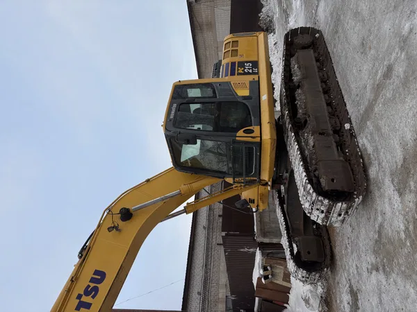 Гусеничный экскаватор Komatsu PC215LC