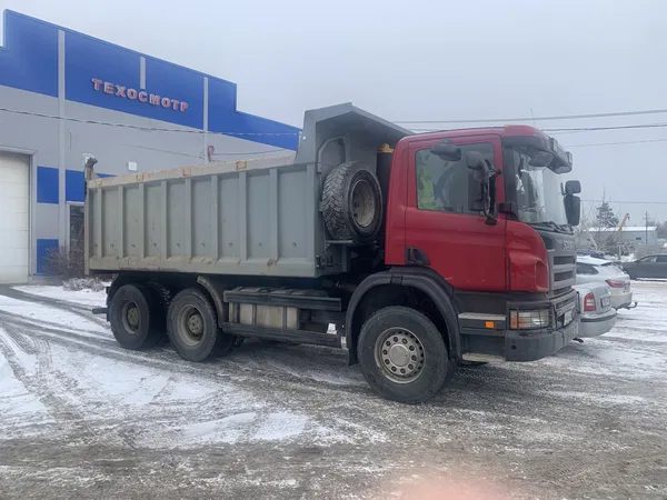 Самосвал Scania P6X400