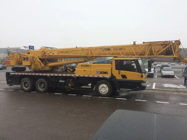 Автокран                                                         XCMG                                                     QY25K5-1