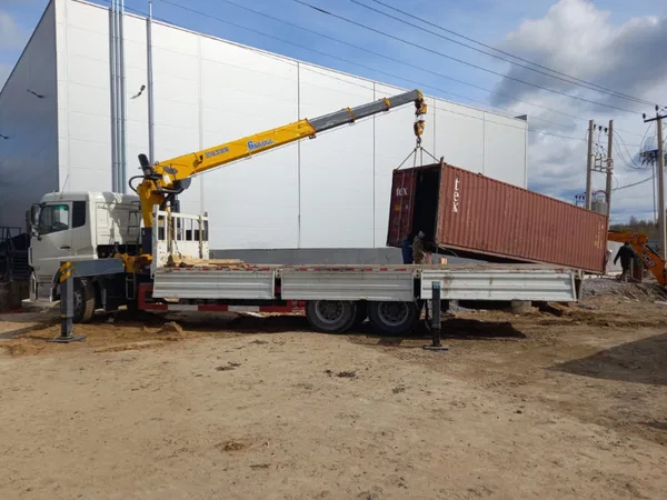 Бортовой грузовик с КМУ Dongfeng Kinland