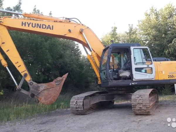 Гусеничный экскаватор Hyundai 250