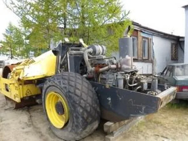 Грунтовый каток Bomag BW211D-40