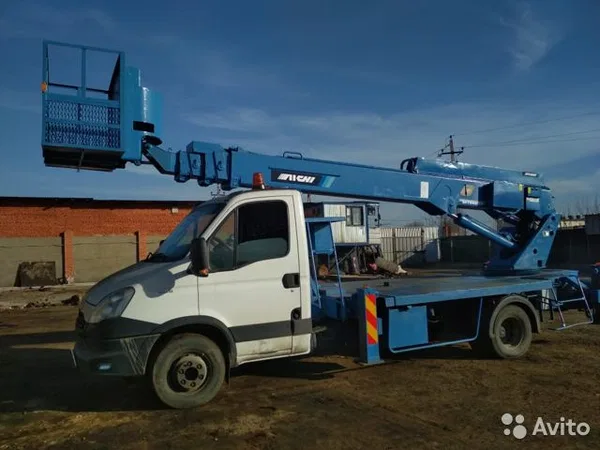 Автовышка Aichi SK200 на шасси IVECO