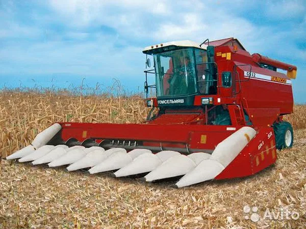 Жатка Гомсельмаш КОК-8-2 кукурузная