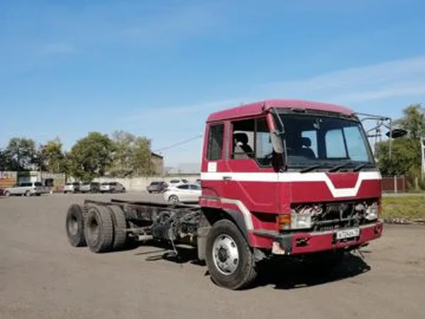 Шасси Mitsubishi Fuso Canter TF