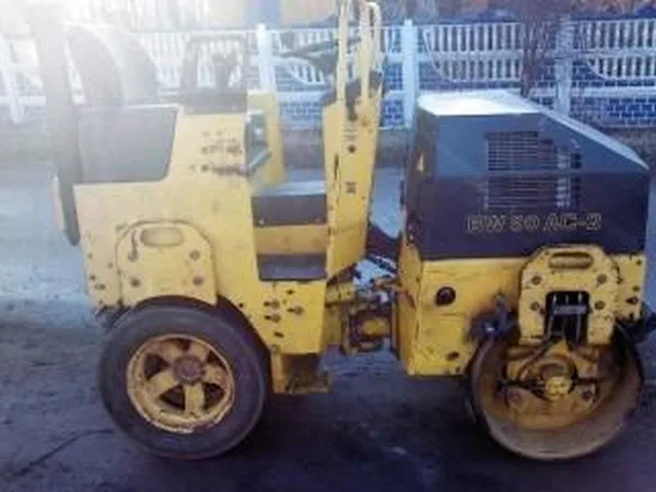 Комбинированный каток BOMAG AC90