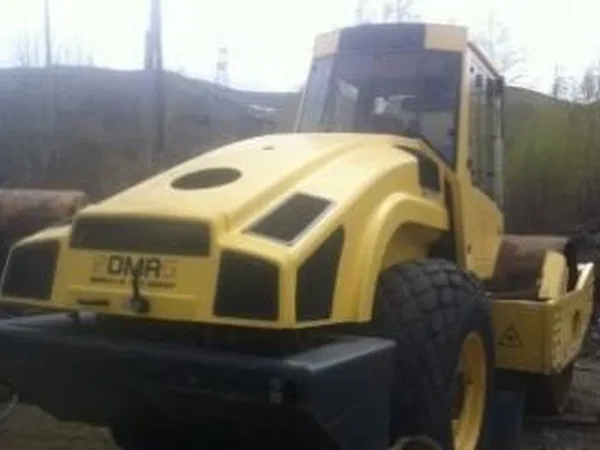 Грунтовый каток Bomag BW219-D4