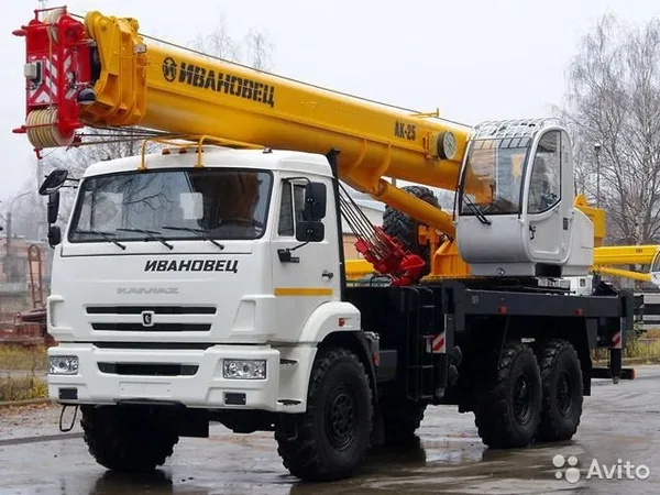 Автокран Ивановец КС-45717-К-3В на шасси КамАЗ 43118